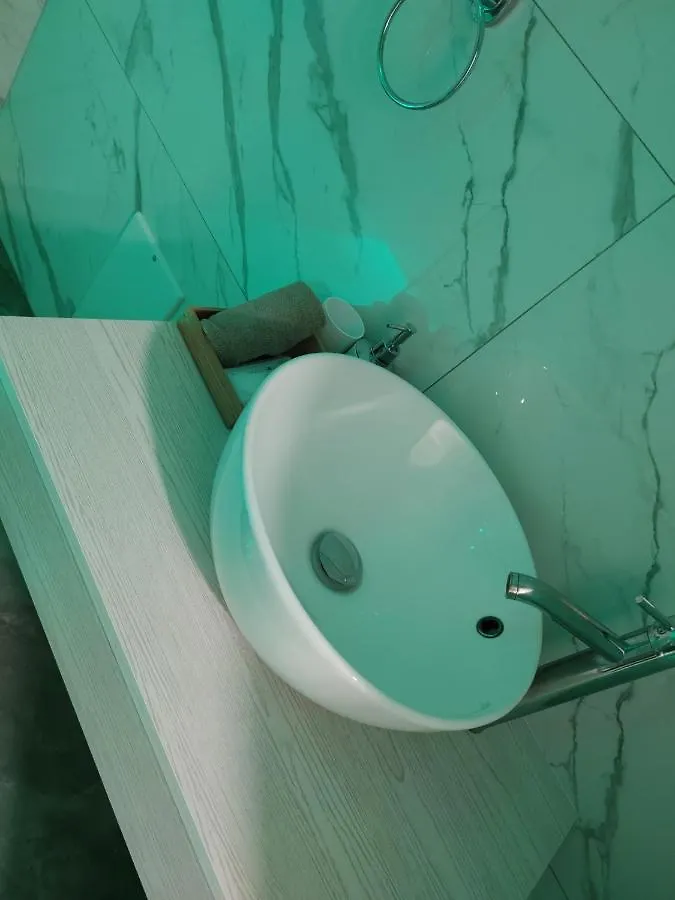 Domus Leone Apartment Naples Italy