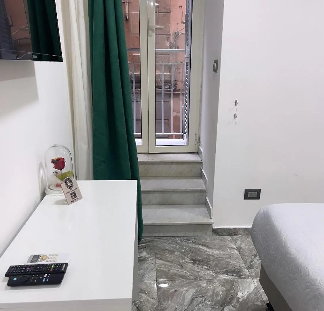 Domus Leone Apartment Naples 0*,