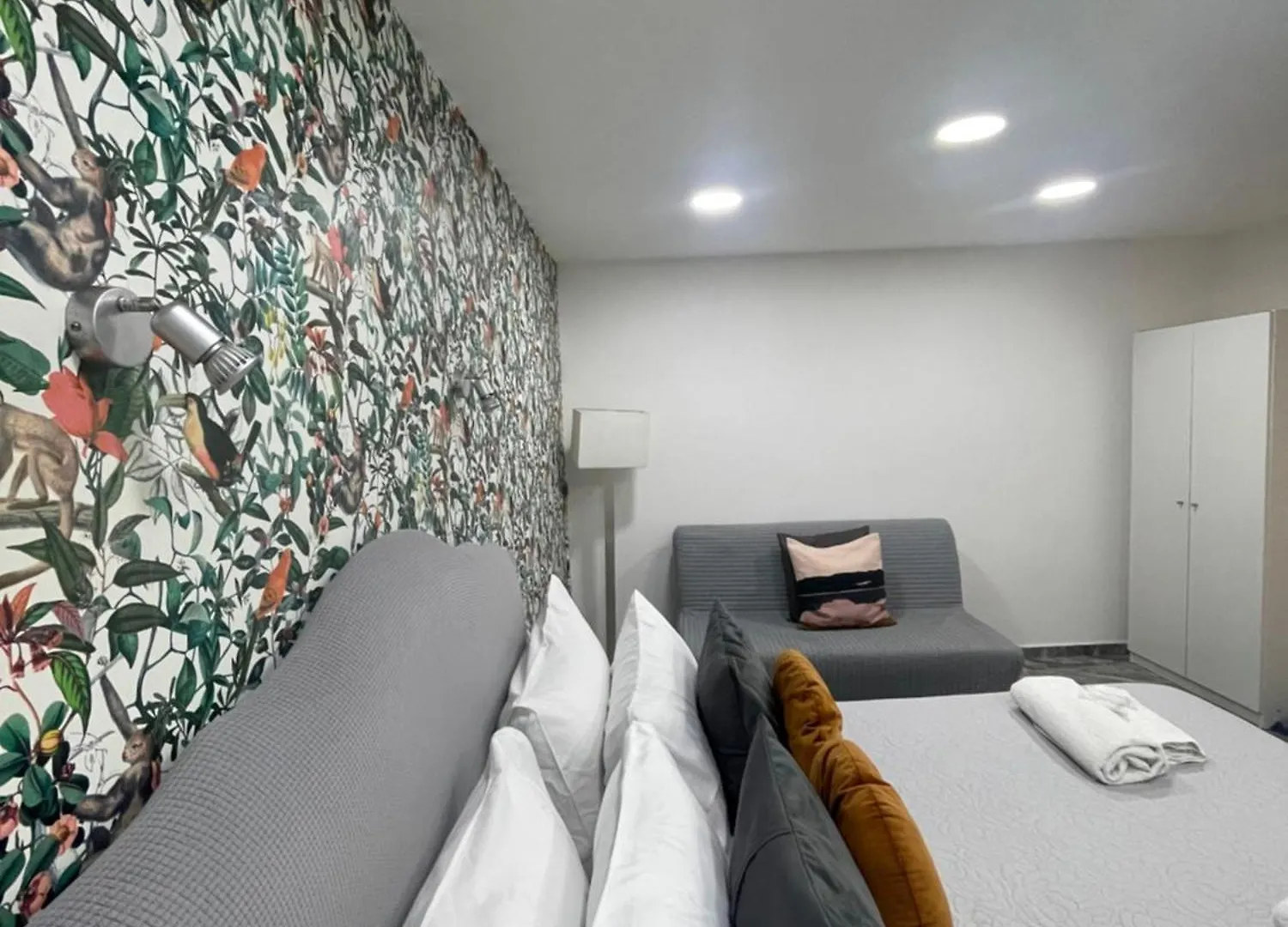 Domus Leone Apartment Naples 0*,  Italy